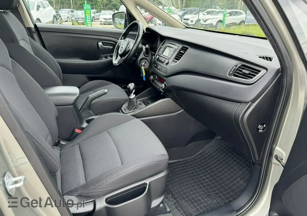 KIA Carens 1.7 CRDi Vision
