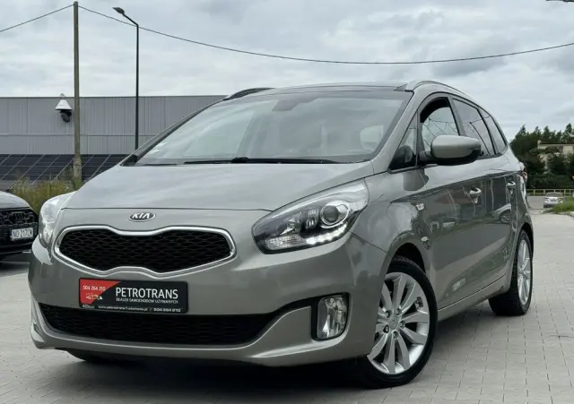 KIA Carens 1.7 CRDi Vision