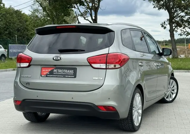 KIA Carens 1.7 CRDi Vision