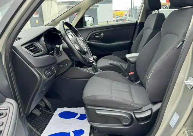 KIA Carens 1.7 CRDi Vision