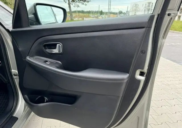 KIA Carens 1.7 CRDi Vision