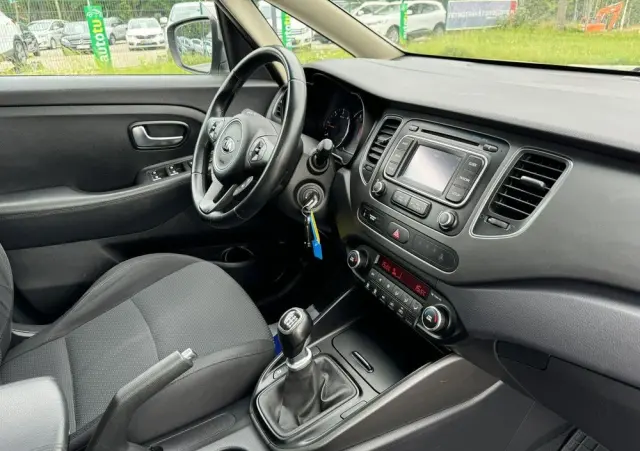 KIA Carens 1.7 CRDi Vision