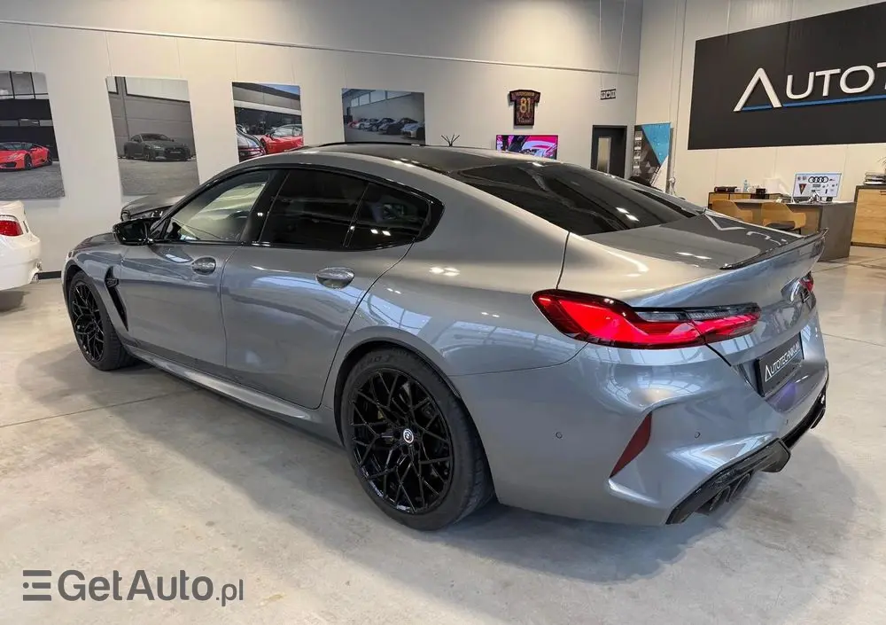 BMW M8 