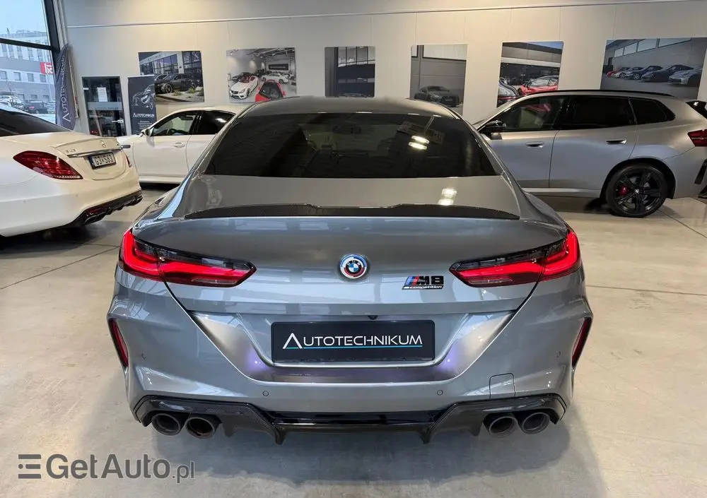 BMW M8 