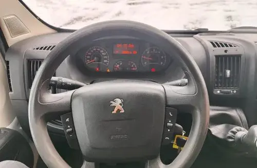 PEUGEOT Boxer 
