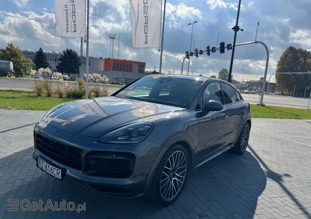 PORSCHE Cayenne Ver-coupe-e--hybrid