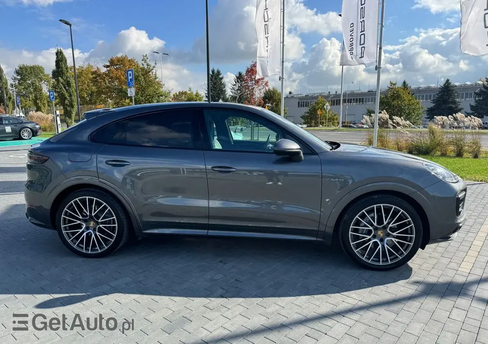 PORSCHE Cayenne Ver-coupe-e--hybrid