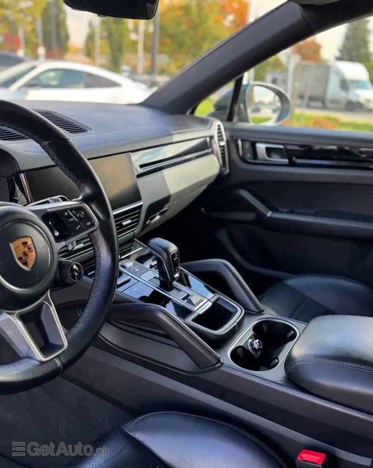 PORSCHE Cayenne Ver-coupe-e--hybrid