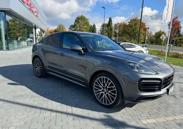 PORSCHE Cayenne Ver-coupe-e--hybrid