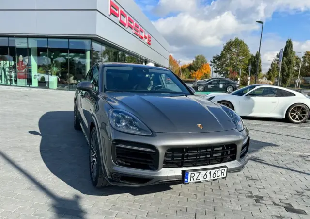 PORSCHE Cayenne Ver-coupe-e--hybrid