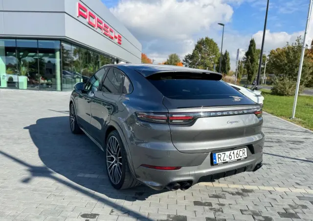 PORSCHE Cayenne Ver-coupe-e--hybrid