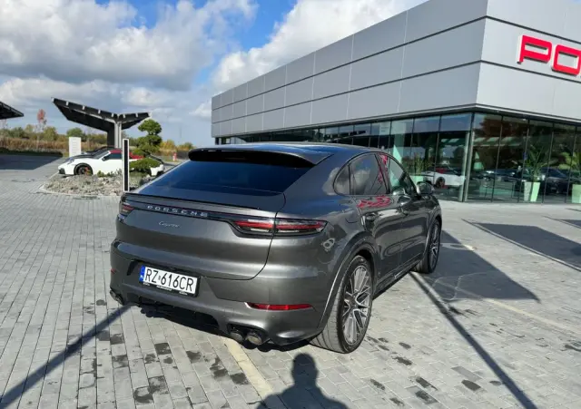 PORSCHE Cayenne Ver-coupe-e--hybrid