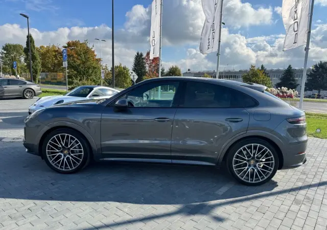 PORSCHE Cayenne Ver-coupe-e--hybrid