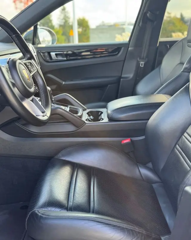 PORSCHE Cayenne Ver-coupe-e--hybrid