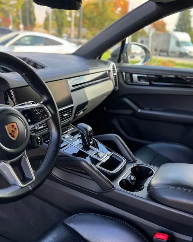 PORSCHE Cayenne Ver-coupe-e--hybrid