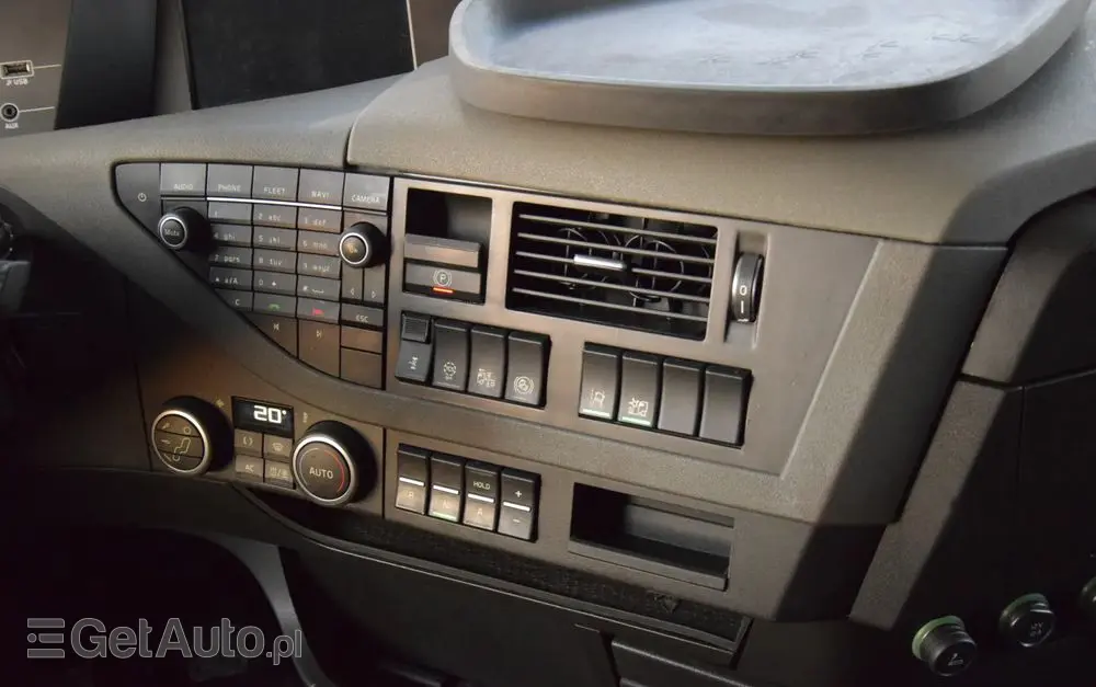 VOLVO FH500 / I-SAVE / EURO 6 / KLIMATYZACJA POSTOJOWA / ACC / LEDY / 2 ZBIORNIKI / FULL SPILERY / SERWISOWANY / SPROWADZONY 