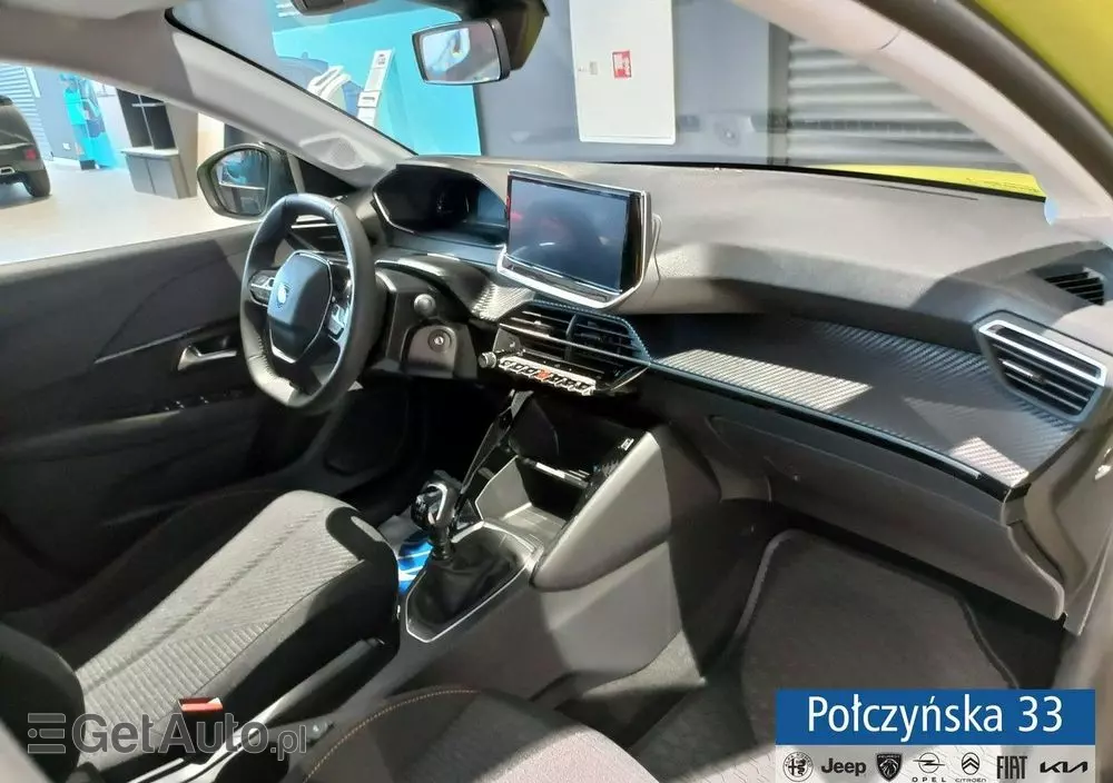 PEUGEOT 208 