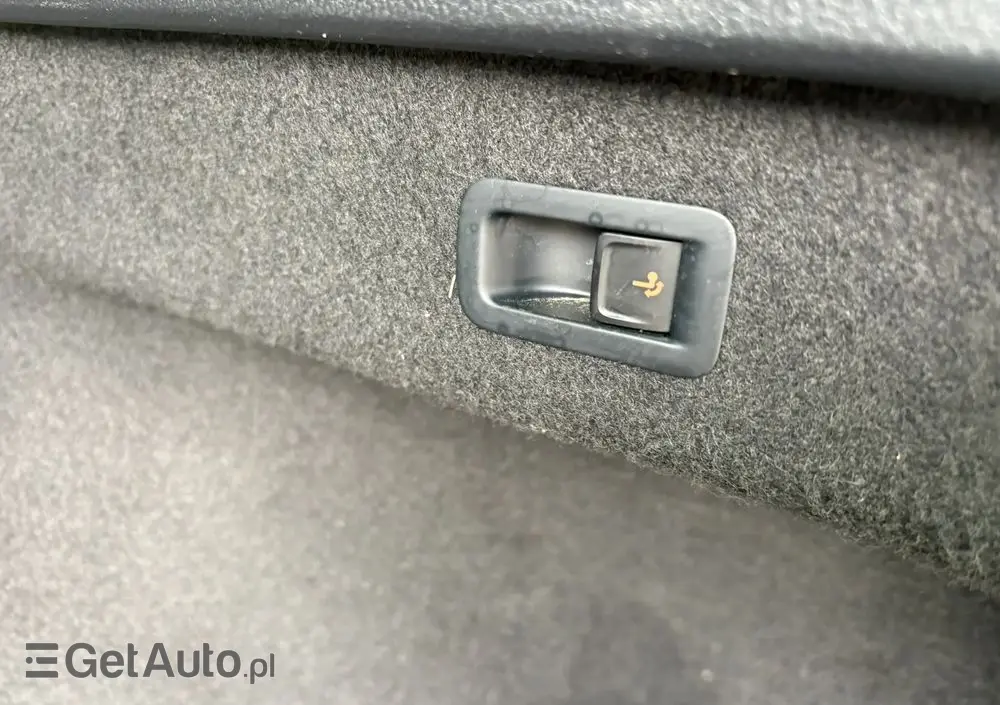 VOLKSWAGEN Passat Variant 1.6 TDI SCR BlueMotion Trendline