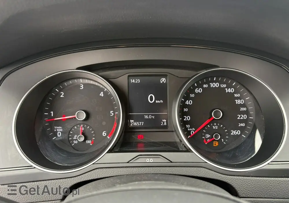 VOLKSWAGEN Passat Variant 1.6 TDI SCR BlueMotion Trendline