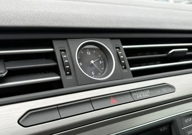 VOLKSWAGEN Passat Variant 1.6 TDI SCR BlueMotion Trendline