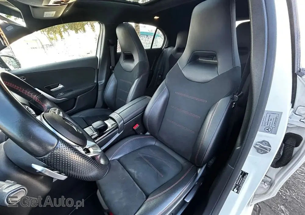 MERCEDES-BENZ Klasa A 200 4-Matic AMG Line 8G-DCT