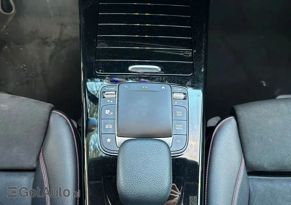 MERCEDES-BENZ Klasa A 200 4-Matic AMG Line 8G-DCT