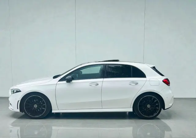 MERCEDES-BENZ Klasa A 200 4-Matic AMG Line 8G-DCT