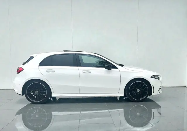 MERCEDES-BENZ Klasa A 200 4-Matic AMG Line 8G-DCT