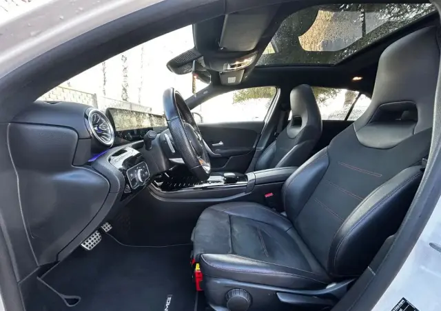 MERCEDES-BENZ Klasa A 200 4-Matic AMG Line 8G-DCT