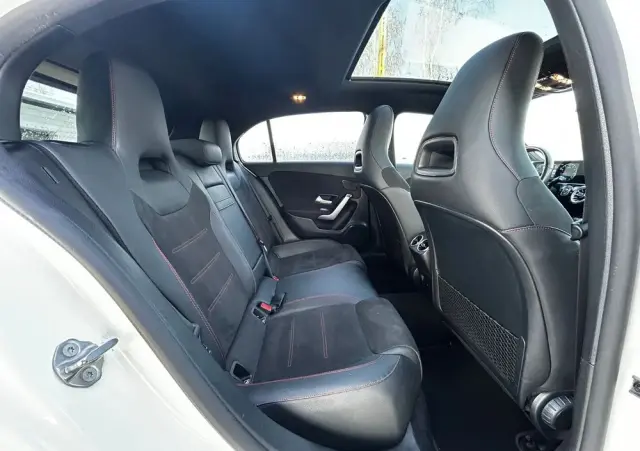 MERCEDES-BENZ Klasa A 200 4-Matic AMG Line 8G-DCT