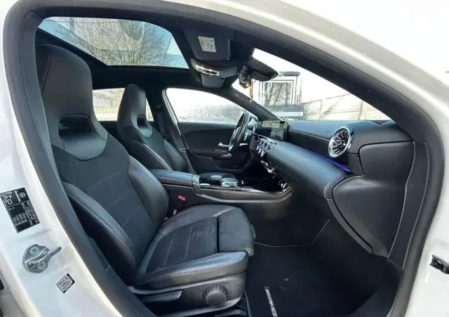 MERCEDES-BENZ Klasa A 200 4-Matic AMG Line 8G-DCT