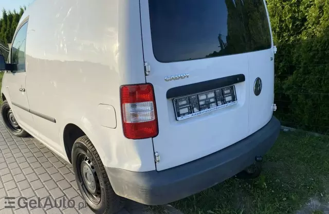 VOLKSWAGEN Caddy 