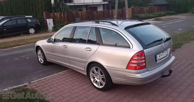 MERCEDES-BENZ Klasa C 320 T 4Matic Avantgarde Sport Edition