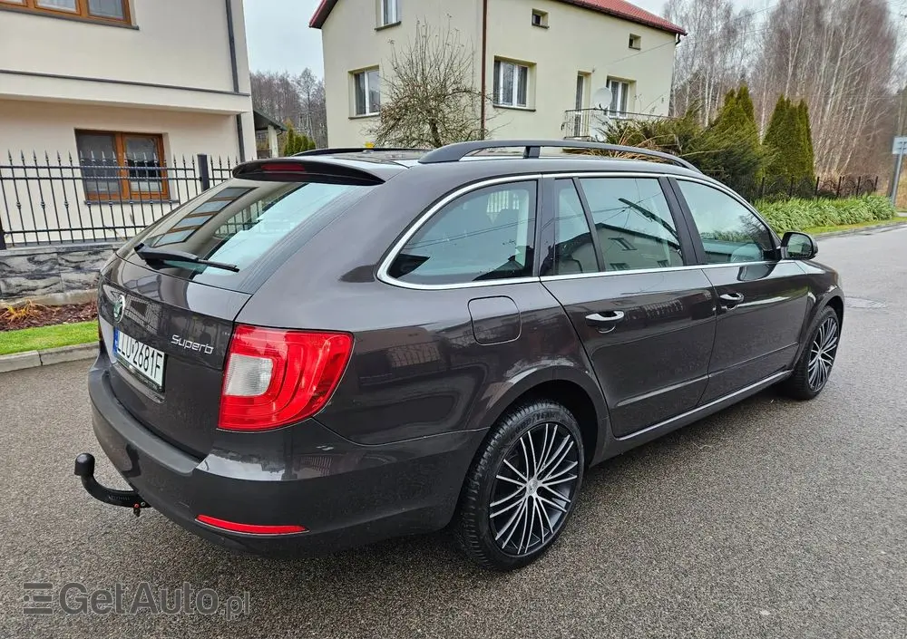 SKODA Superb 2.0 TDI DSG Elegance