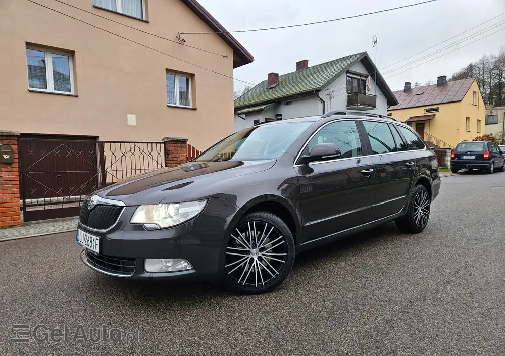 SKODA Superb 2.0 TDI DSG Elegance