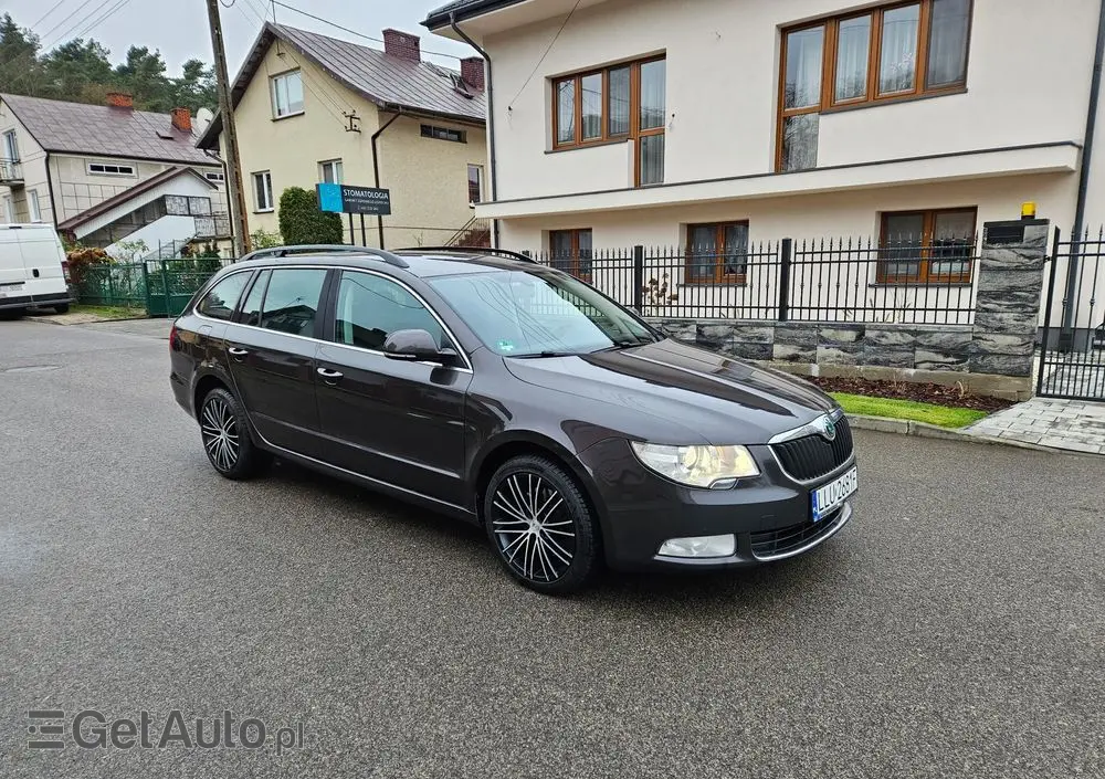 SKODA Superb 2.0 TDI DSG Elegance