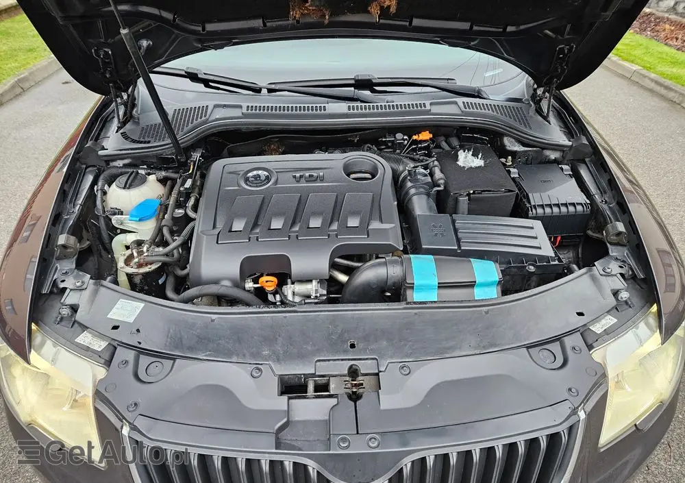 SKODA Superb 2.0 TDI DSG Elegance