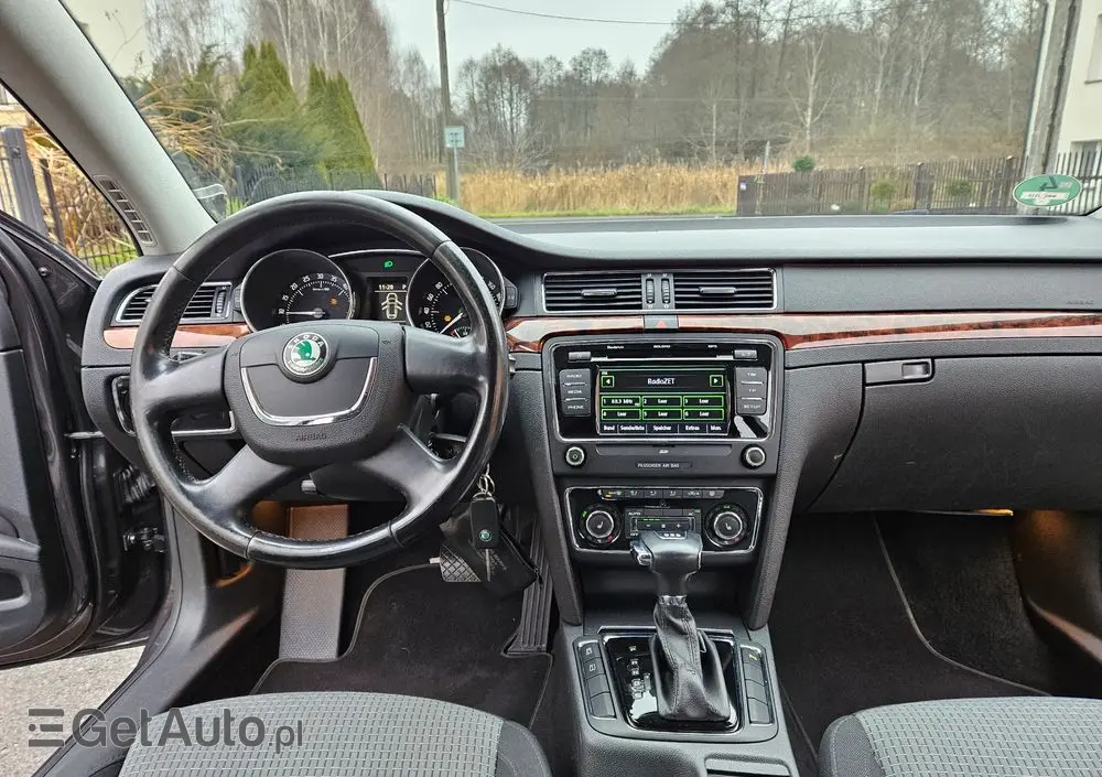 SKODA Superb 2.0 TDI DSG Elegance