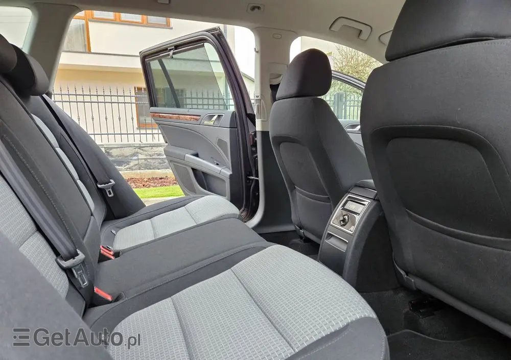 SKODA Superb 2.0 TDI DSG Elegance