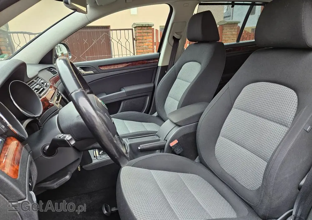 SKODA Superb 2.0 TDI DSG Elegance