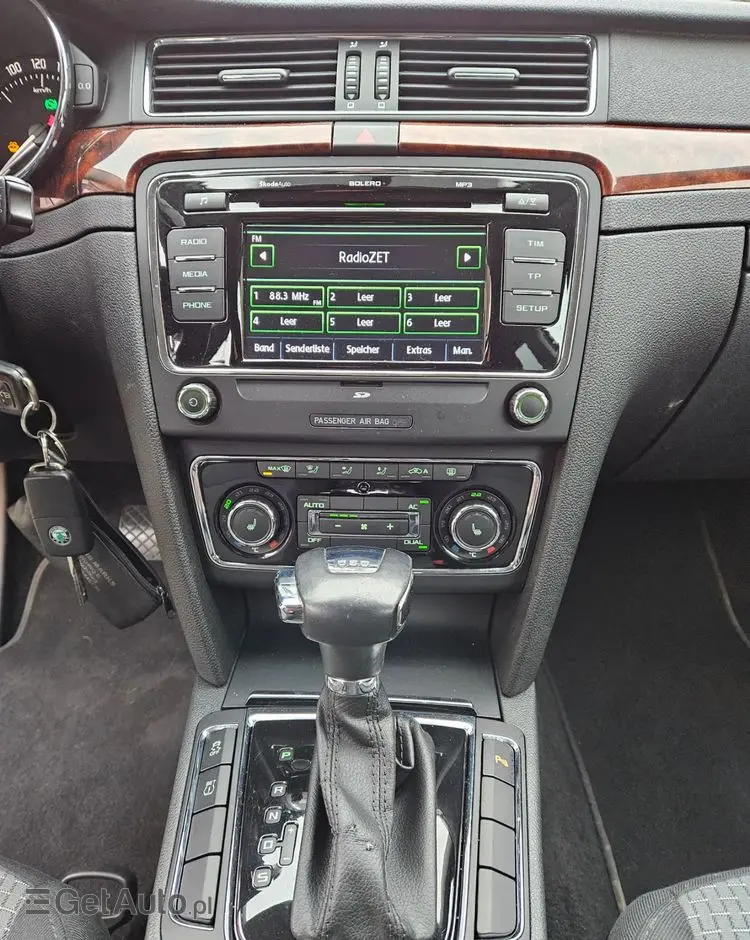 SKODA Superb 2.0 TDI DSG Elegance