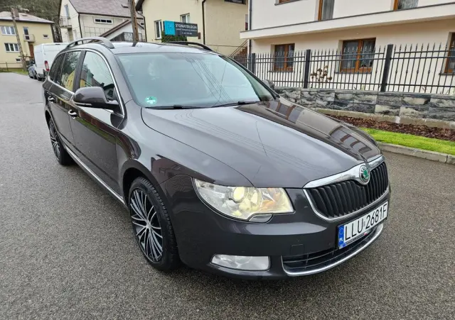 SKODA Superb 2.0 TDI DSG Elegance