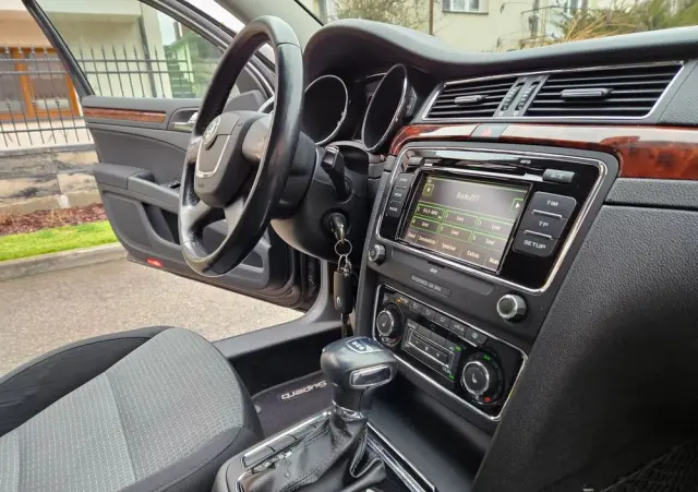 SKODA Superb 2.0 TDI DSG Elegance