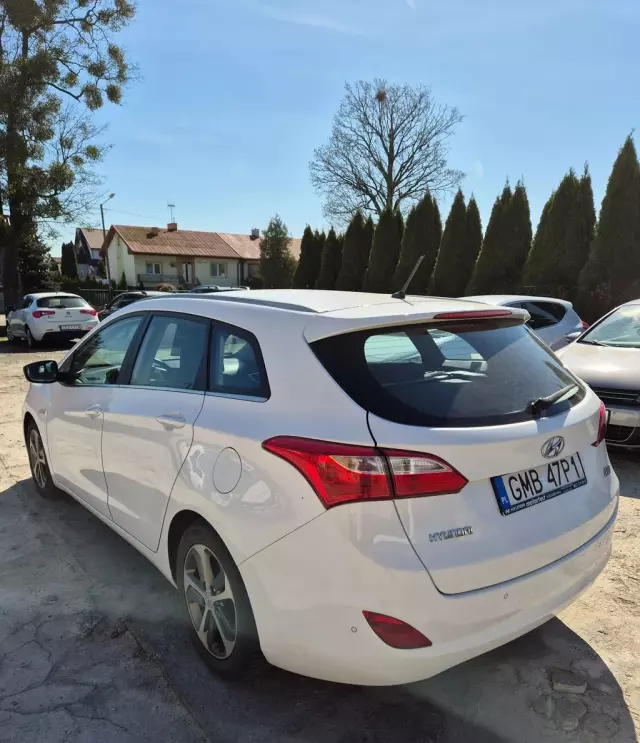 HYUNDAI I30 