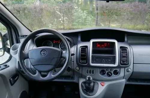 OPEL Vivaro 