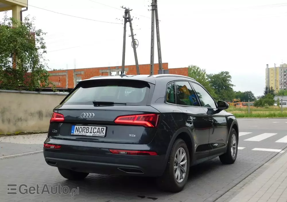 AUDI Q5 2.0 TDI Design