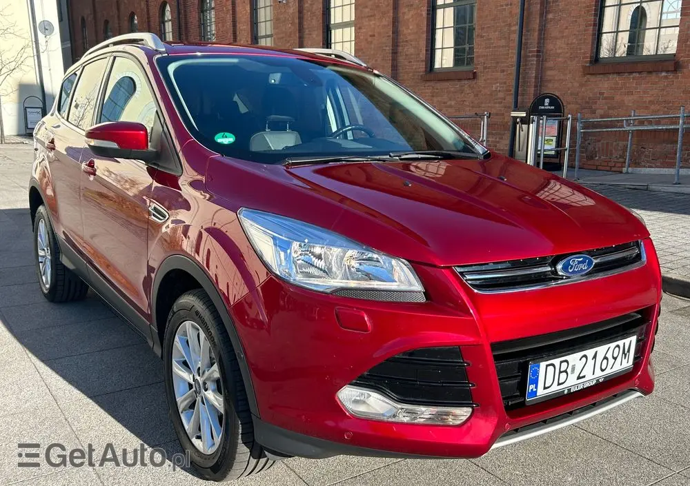 FORD Kuga 1.5 EcoBoost 2x4 Titanium