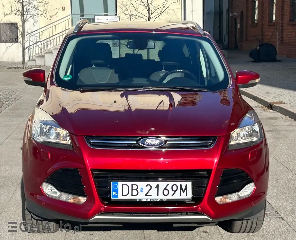 FORD Kuga 1.5 EcoBoost 2x4 Titanium