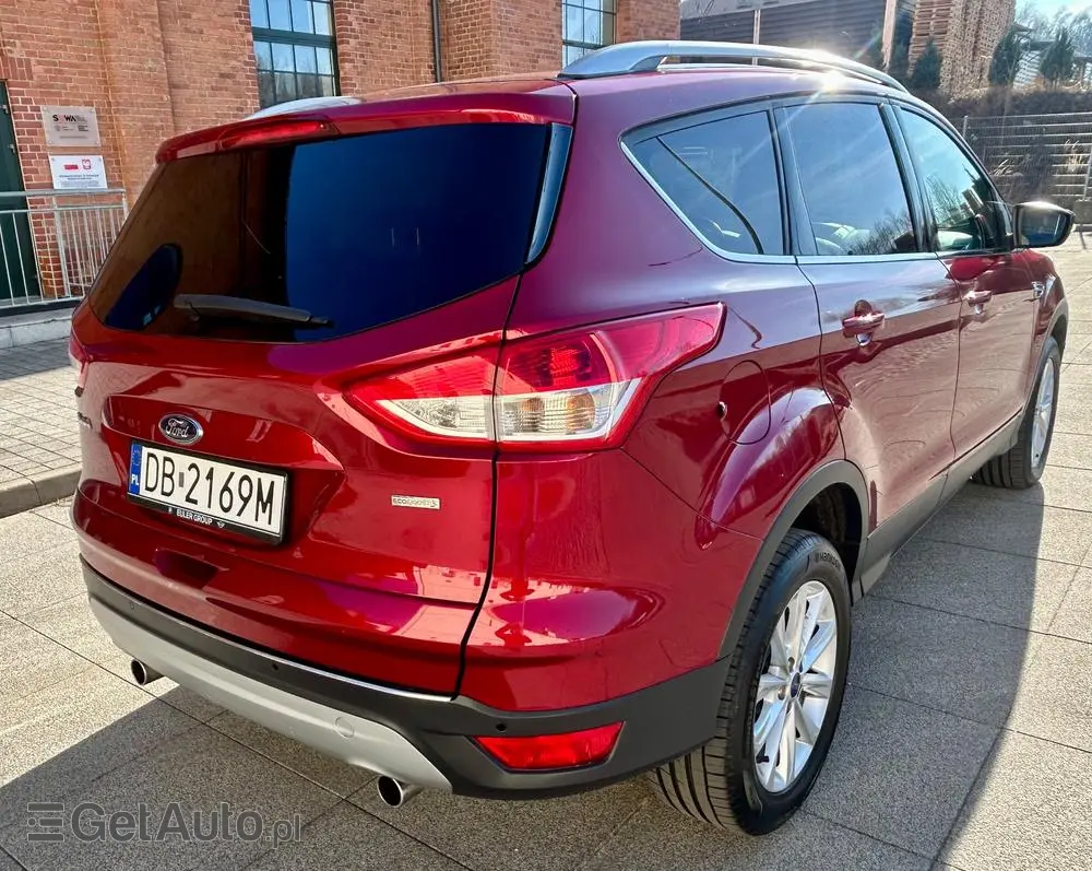 FORD Kuga 1.5 EcoBoost 2x4 Titanium