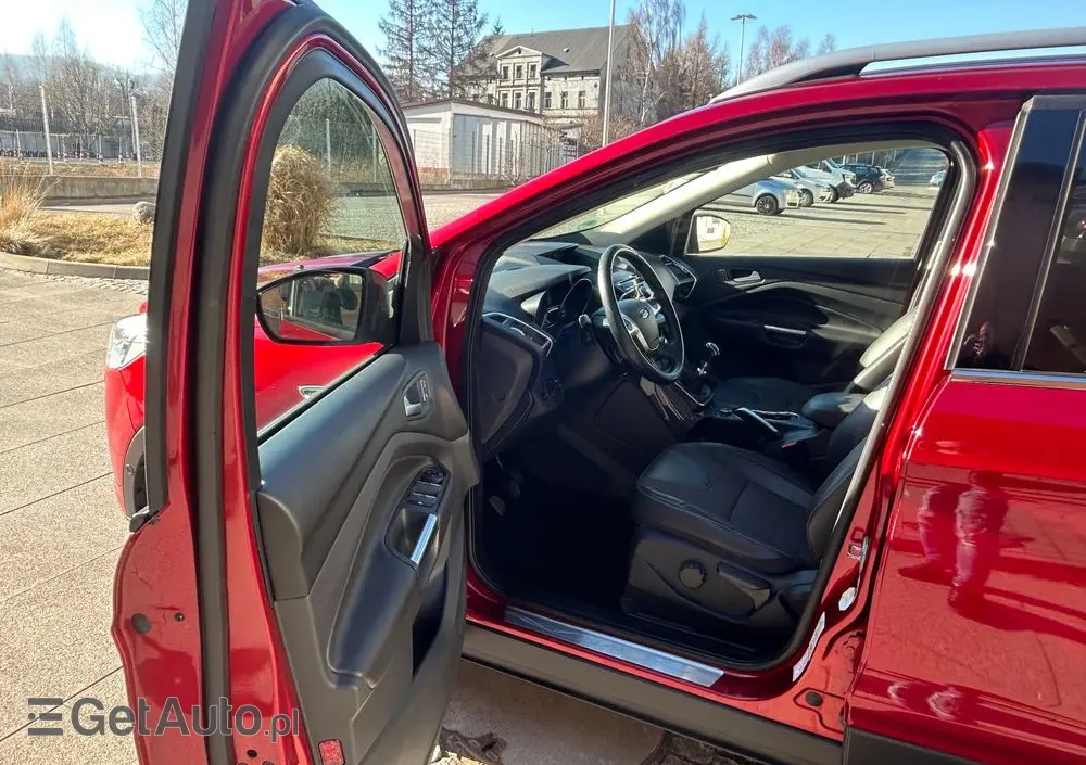 FORD Kuga 1.5 EcoBoost 2x4 Titanium